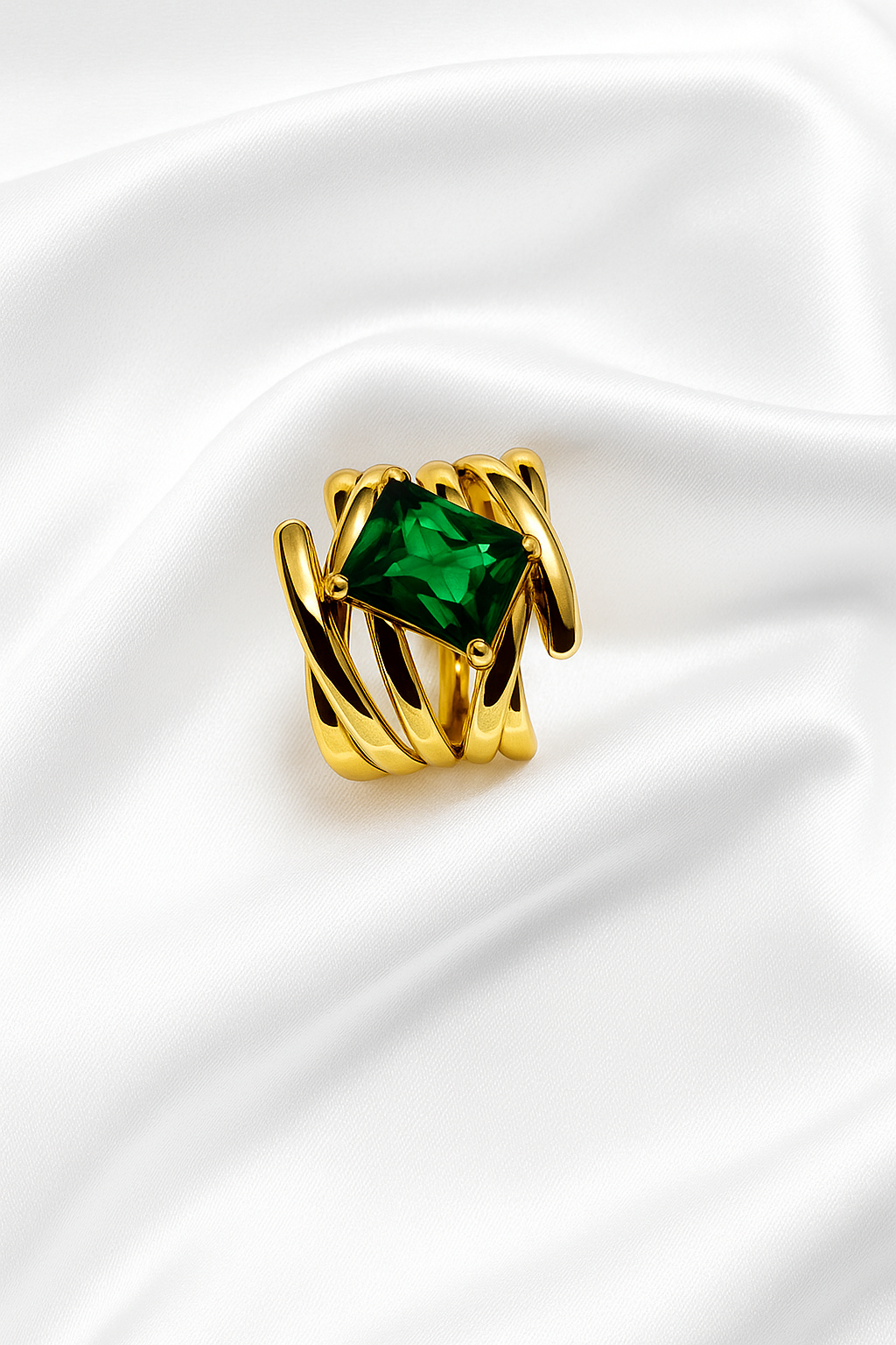 Emerald Embrace Ring