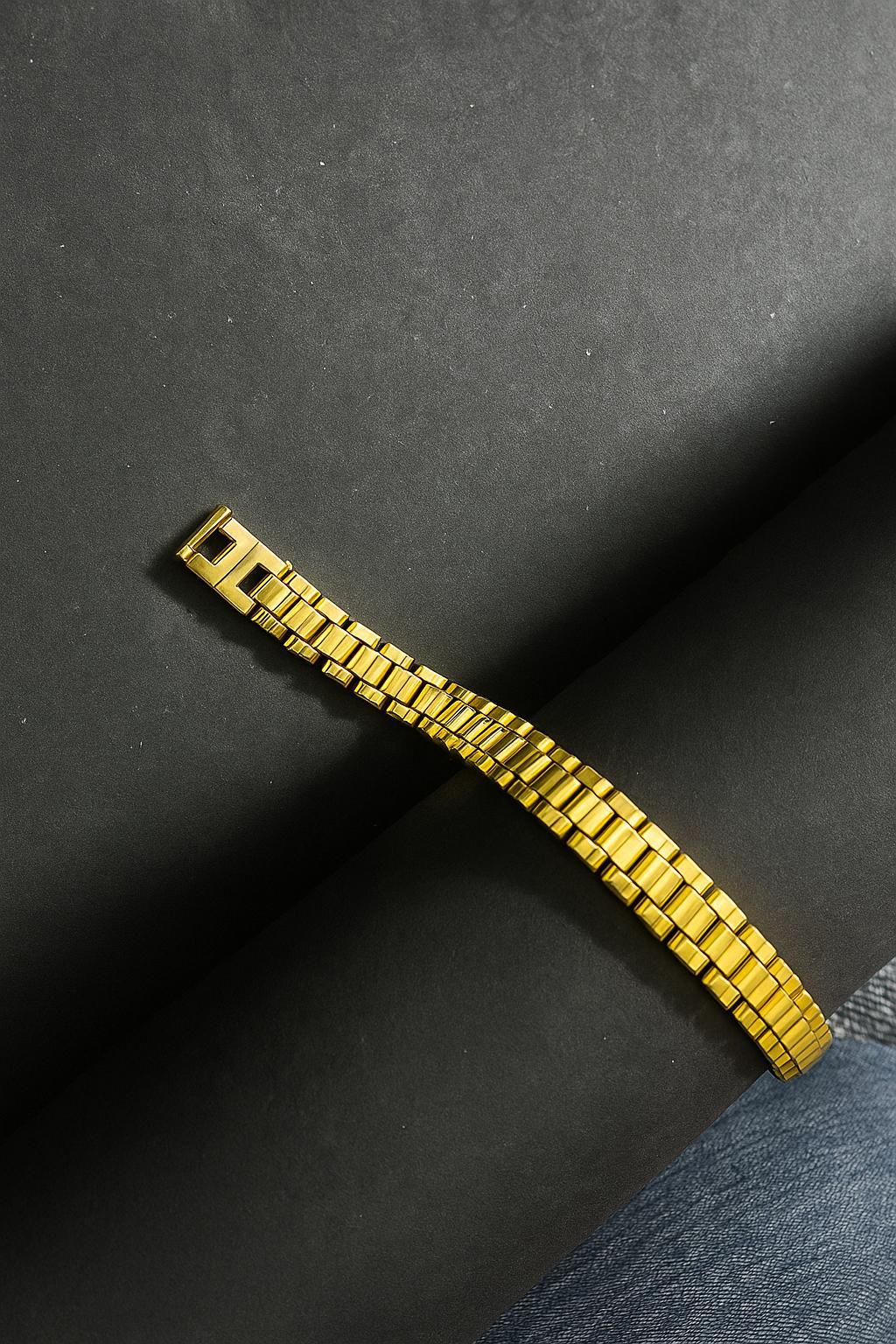 Golden Link Bracelet