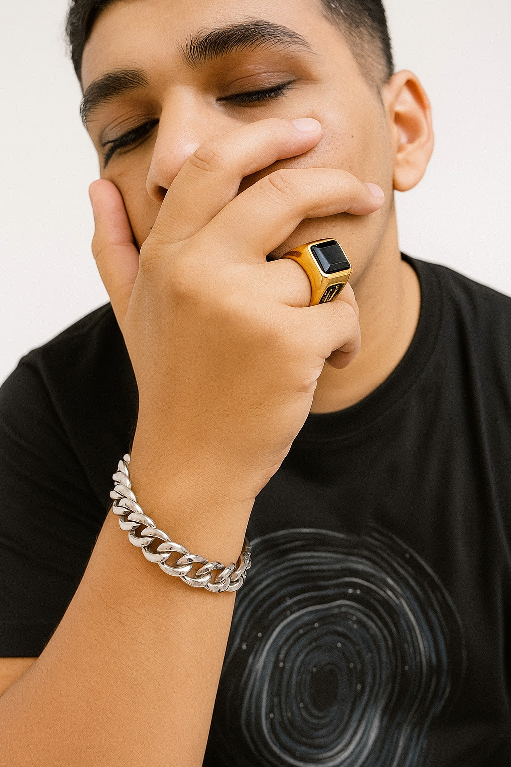 Aurum Black Onyx Star Ring