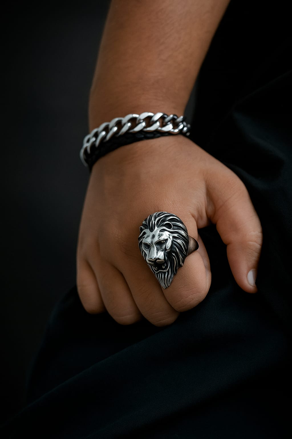 The Royal Roar – Lion Head Ring
