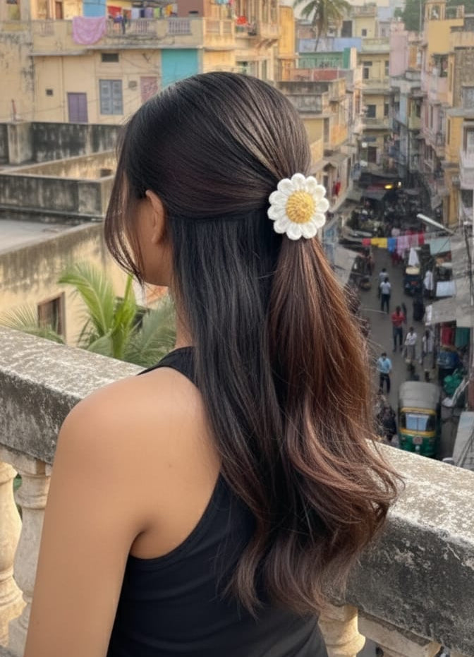 Daisy Pearl Hair Clip