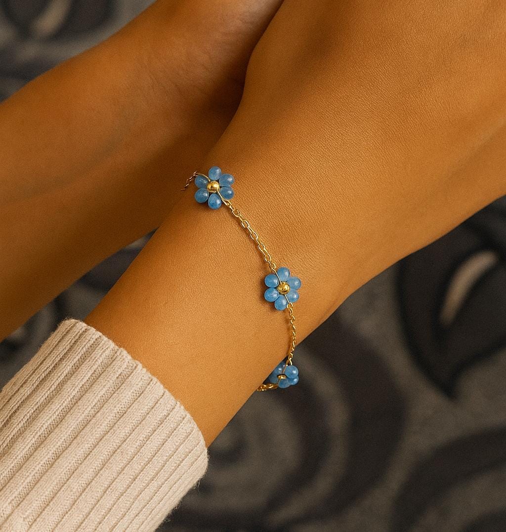 Blue Floral Bead Bracelet