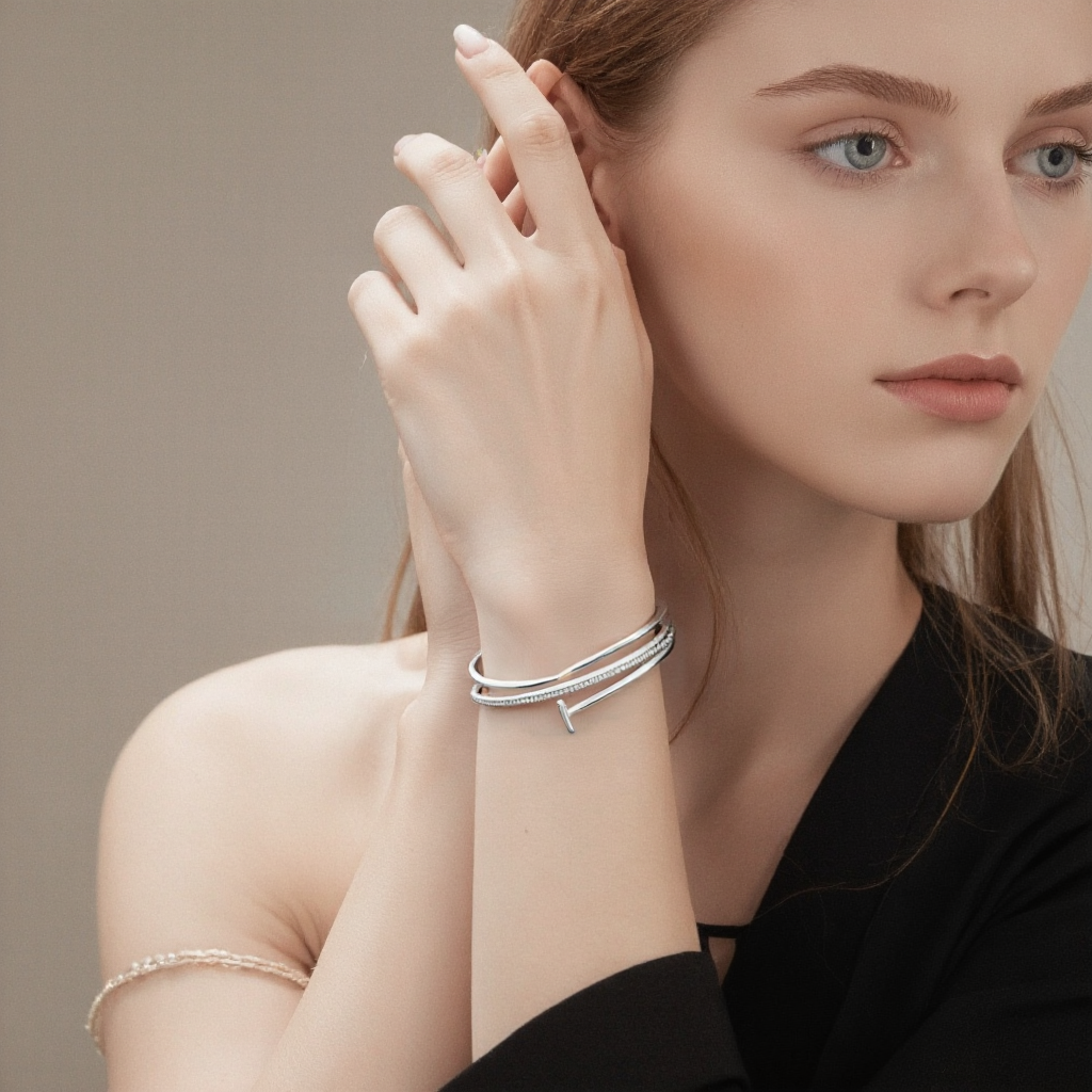 Silver Nail Cuff – Sleek Edition